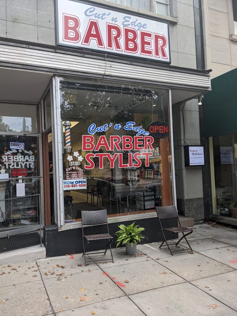 Barber shop Cut N Edge Family Barbershop near me