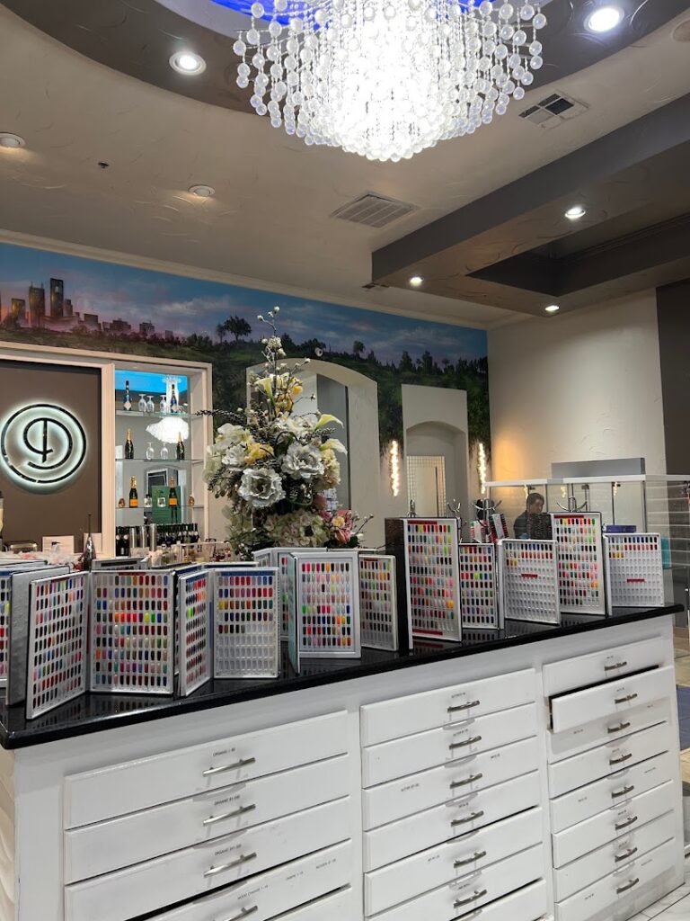 Nail salon Dallas Nail Bar & Spa near me