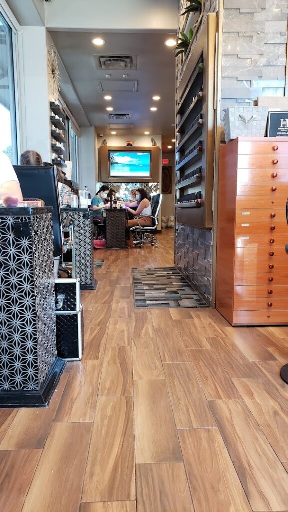 Nail salon Enjoy Nails & Spa near me