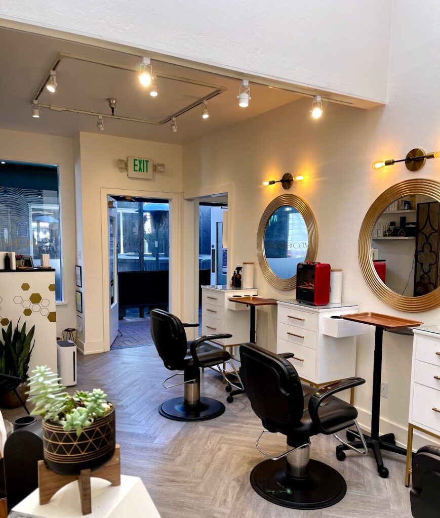 Hair salon Honeycomb Salon near me