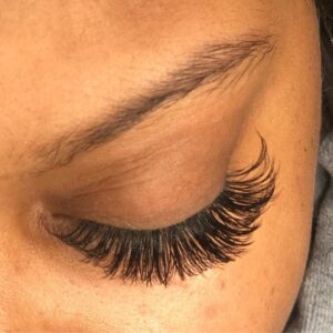 Eyelash salon Laveda Lash & Brow Boutique near me