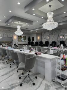 Nail salon Lux's Nail Lounge near me