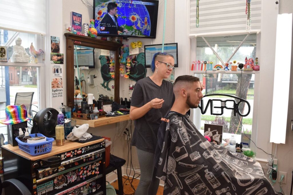 Barber shop Muscle Cut Barbershop (inside powerhouse gym) near me