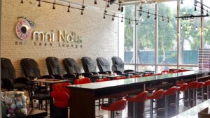 Nail salon Omni Nails and Lash Lounge near me