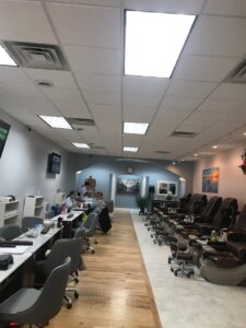 Nail salon Queen Nails & Spa near me