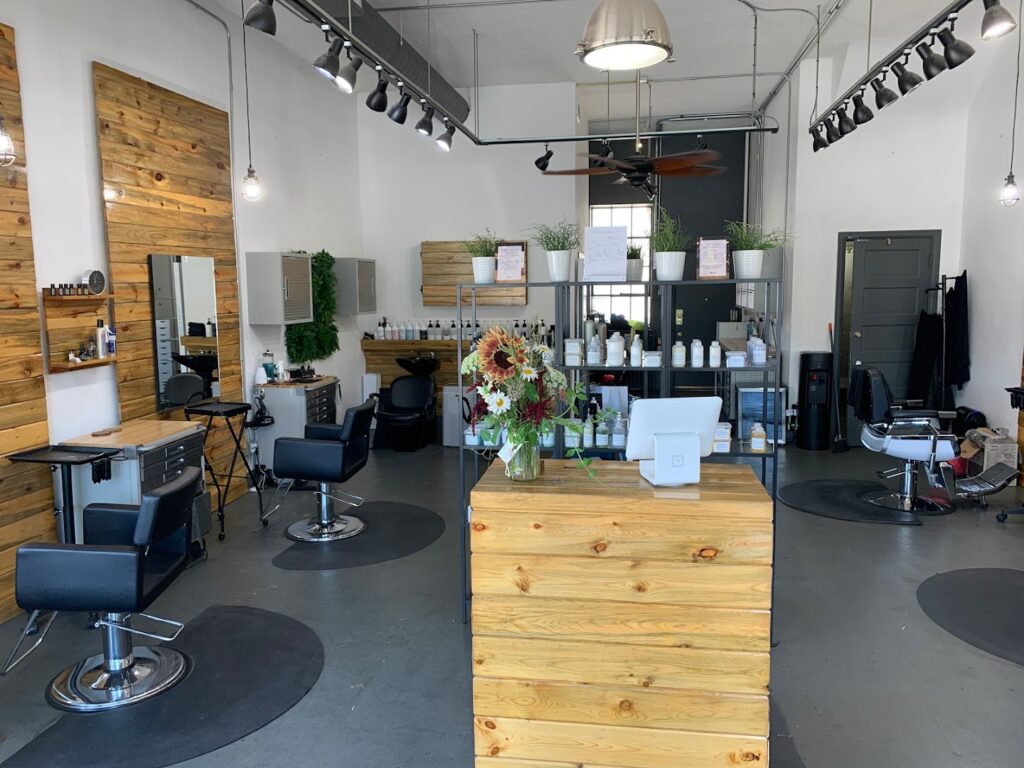 Hair salon Salon Lucid near me