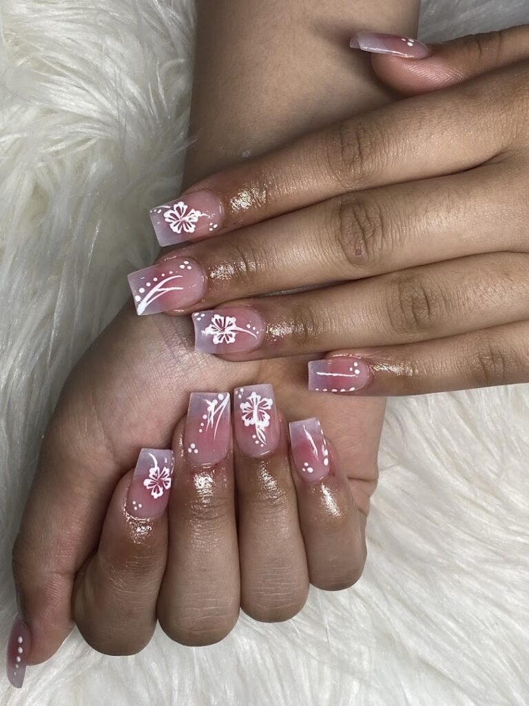 Nail salon Twins Nails & Spa near me